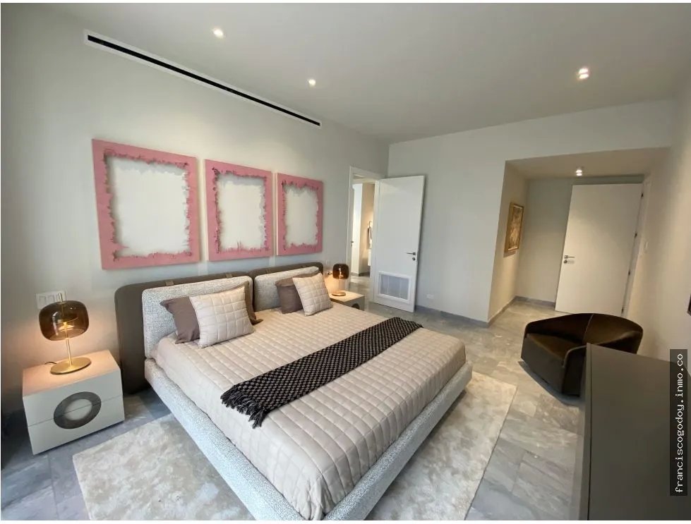 Apartamentos de lujo frente al pacífico, costa del este