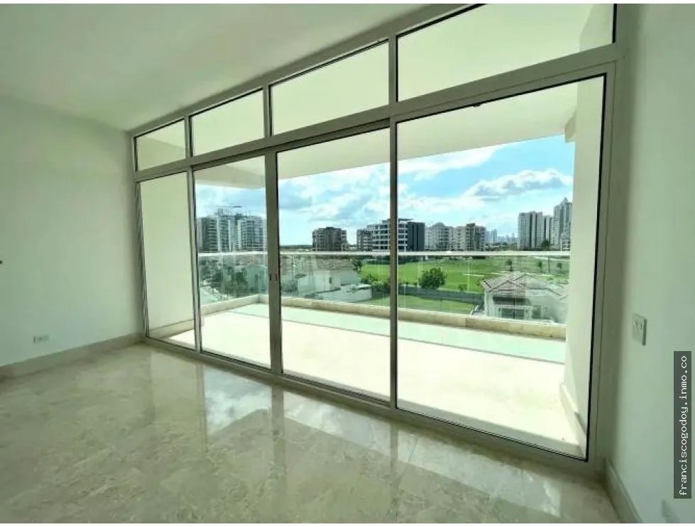 Venta de apartamento en santa maría golf & country club