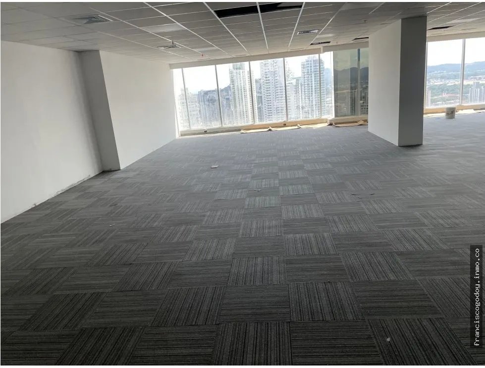 Oficinas en venta en la estratégica calle 50