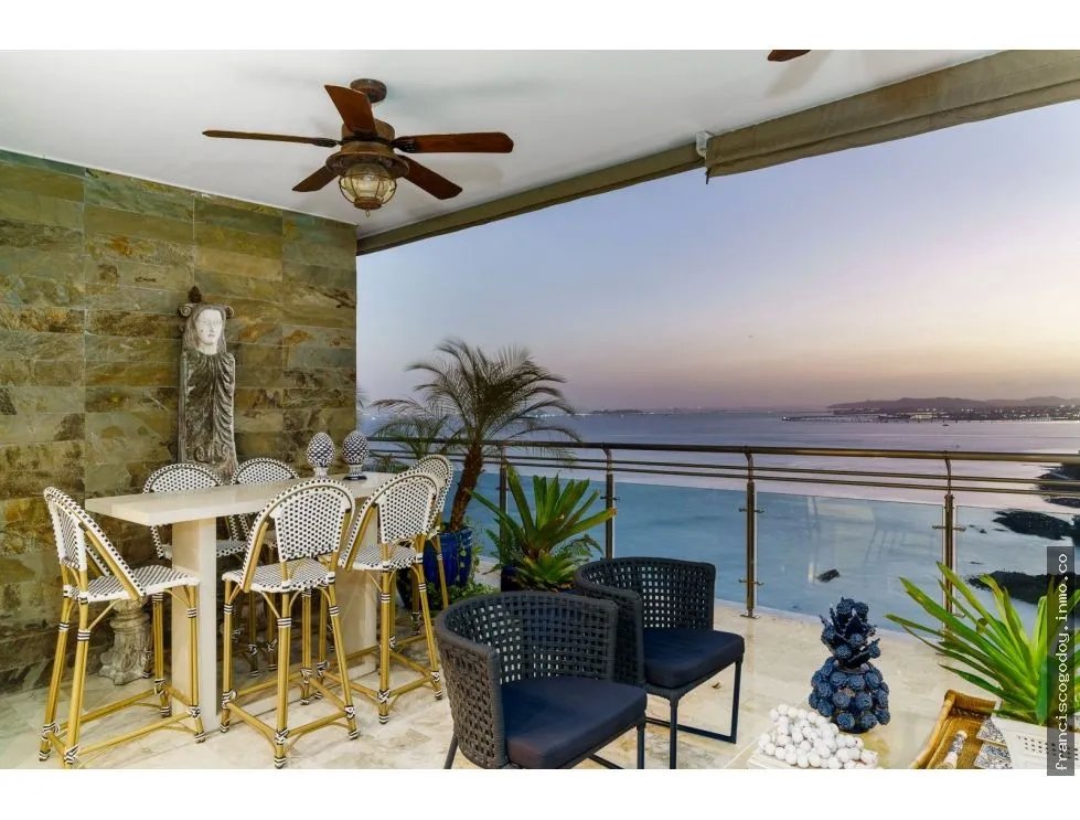 Apartamento atípico en venta en punta pacífica