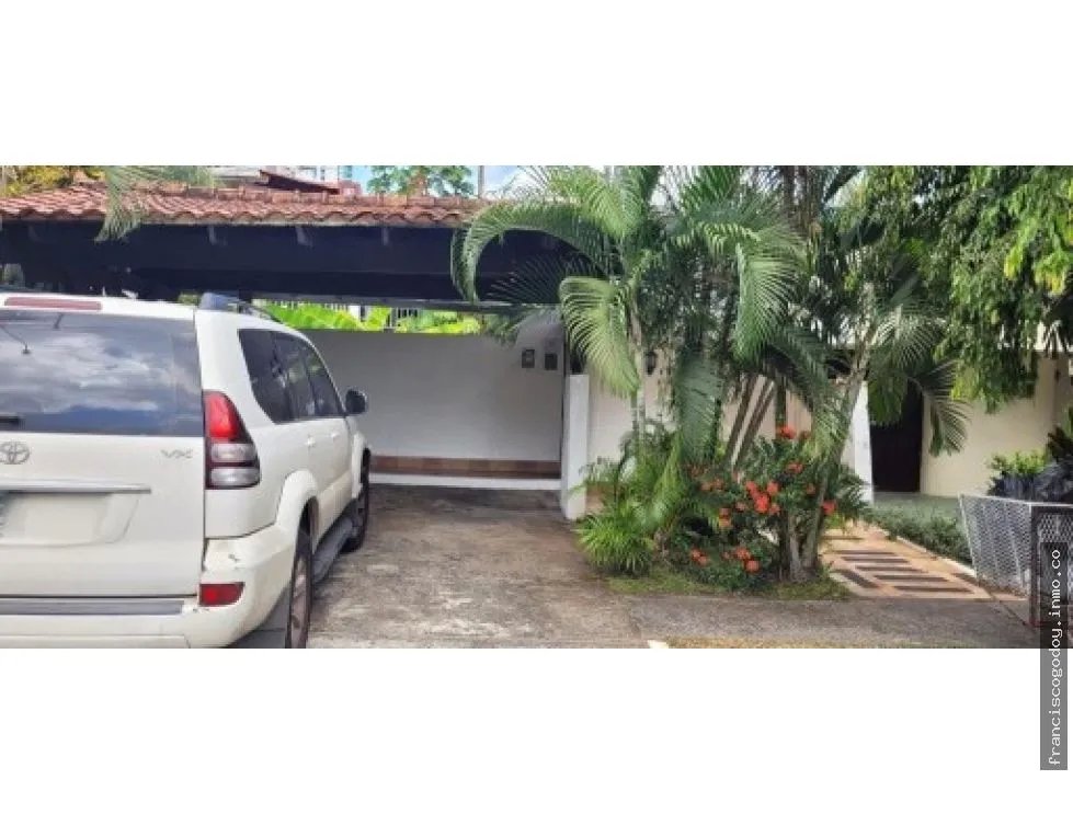 Alquiler: casa de 3 pisos en la alameda, ciudad de panamá