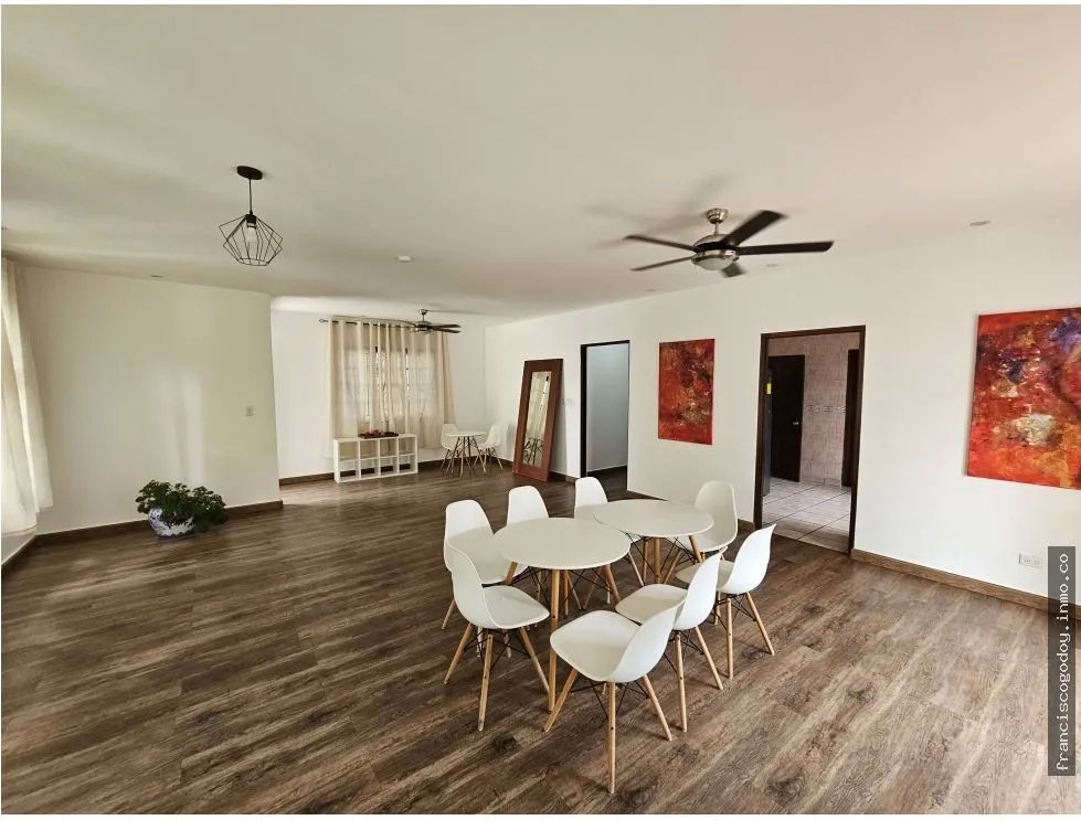 Venta de casa comercial en obarrio