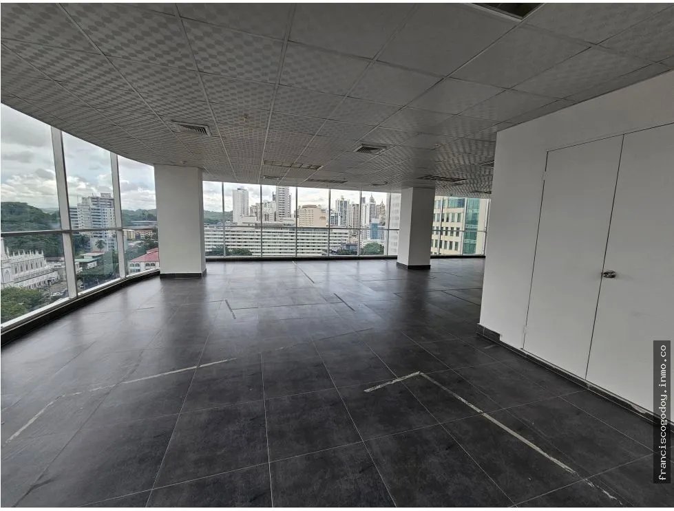 Alquiler de oficina en calle aquilino de la guardia