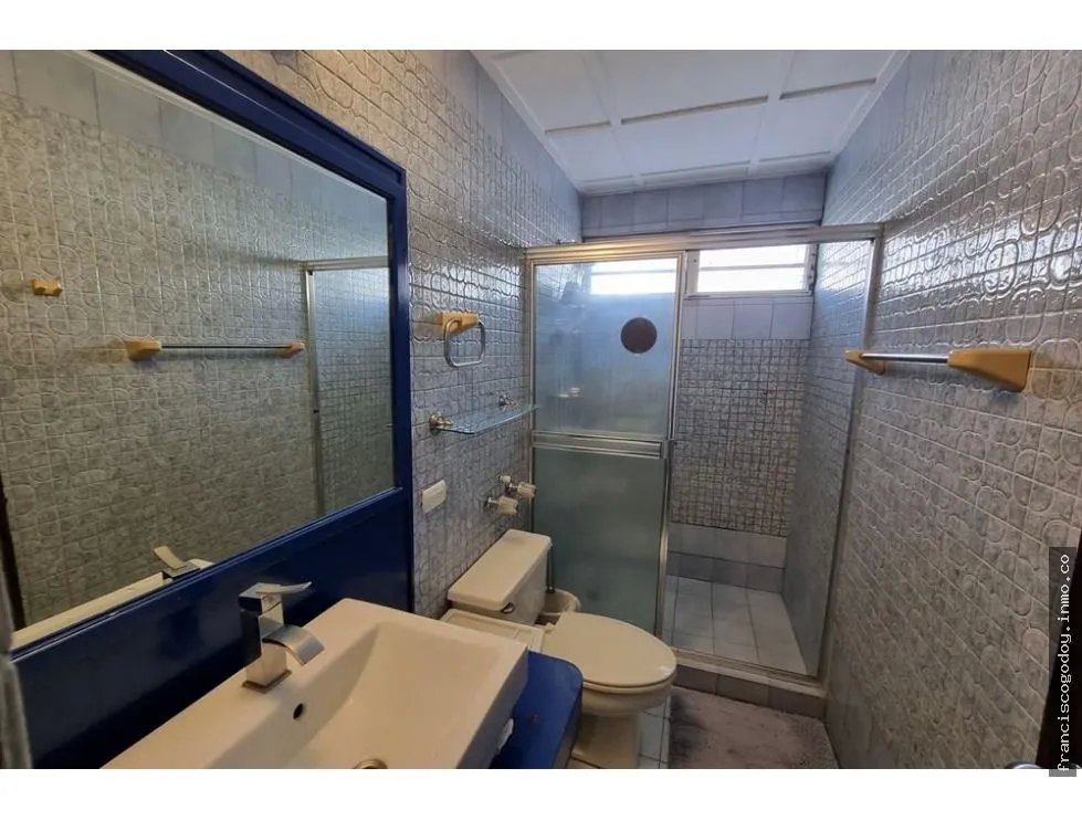 Se vende casa en la alameda