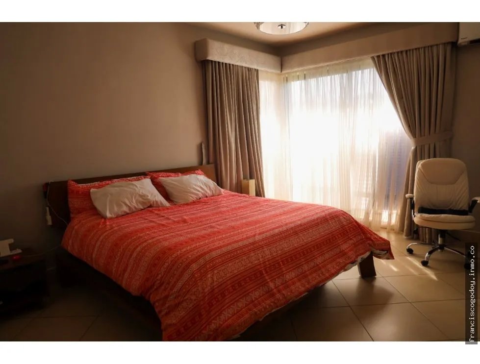 Se alquila apartamento en el embassy club garden panamá