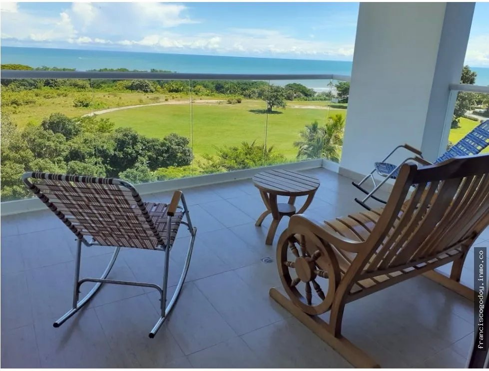 Se vende apartamento en ocean 3, playa blanca