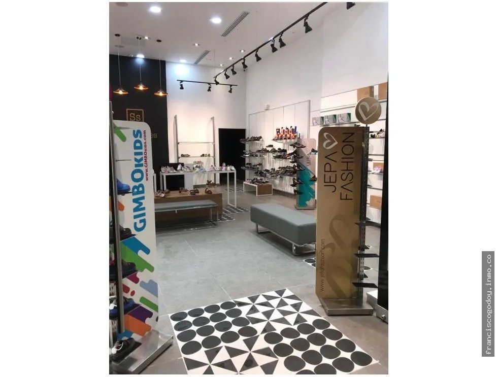 Se vende local en westland mall