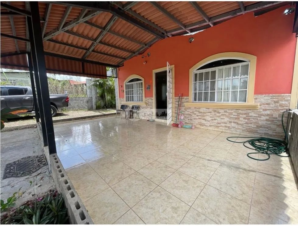Se vende casa en villa lobos, pedregal