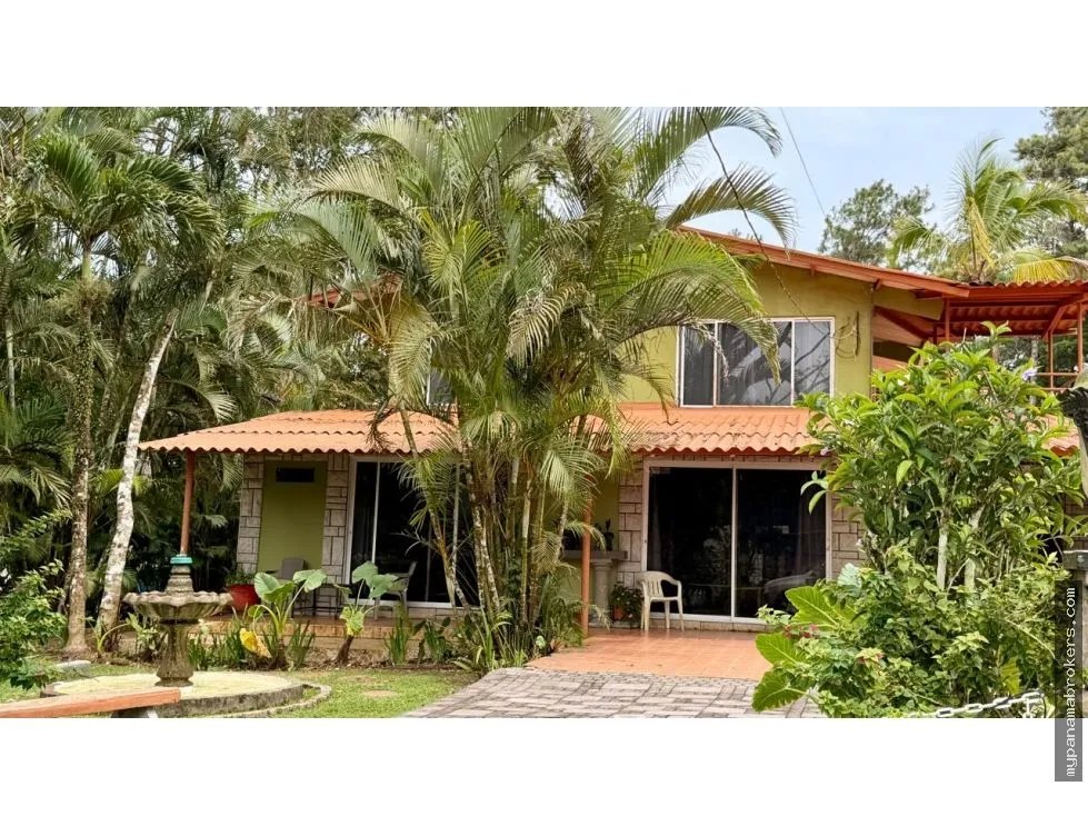 Venta de casa en el nido, cerro azul.
