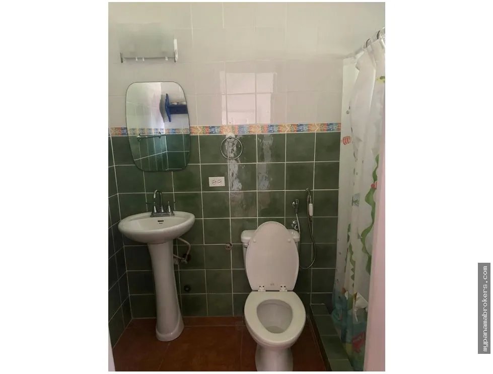 Venta de casa en el club de golf de coronado, chame
