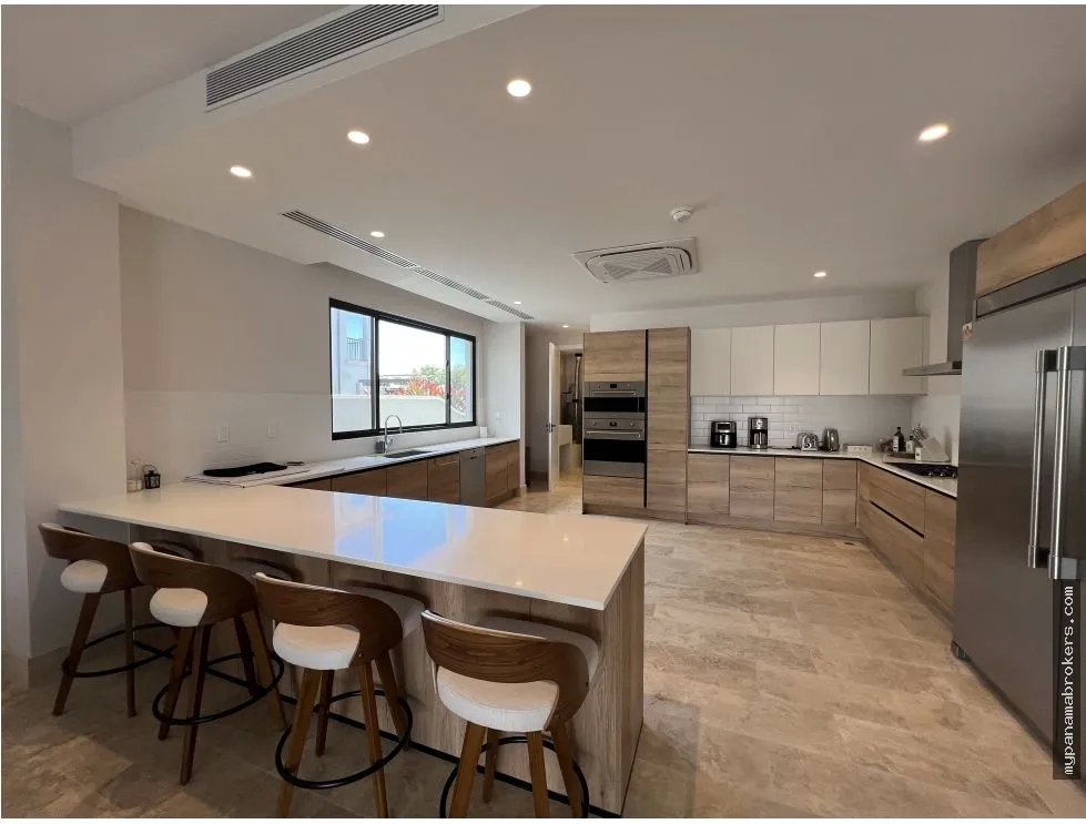 Venta de casa en buenaventura, río hato