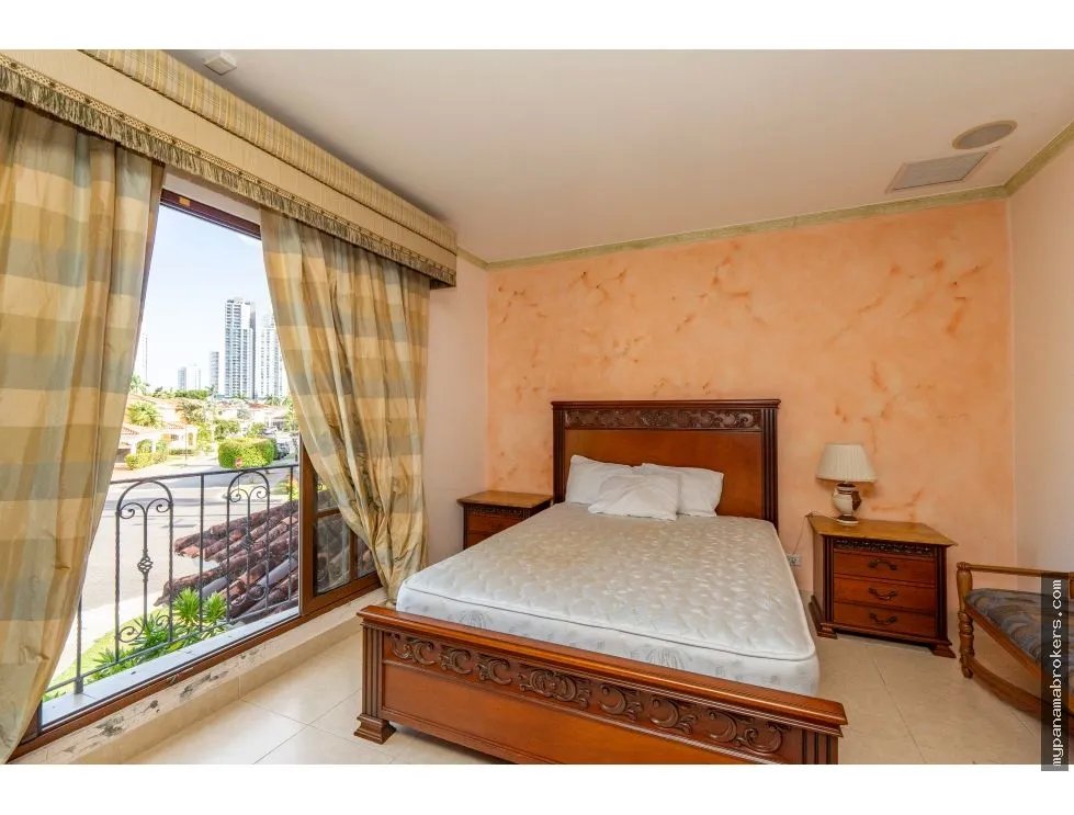 Se vende casa en costa bay, costa del este