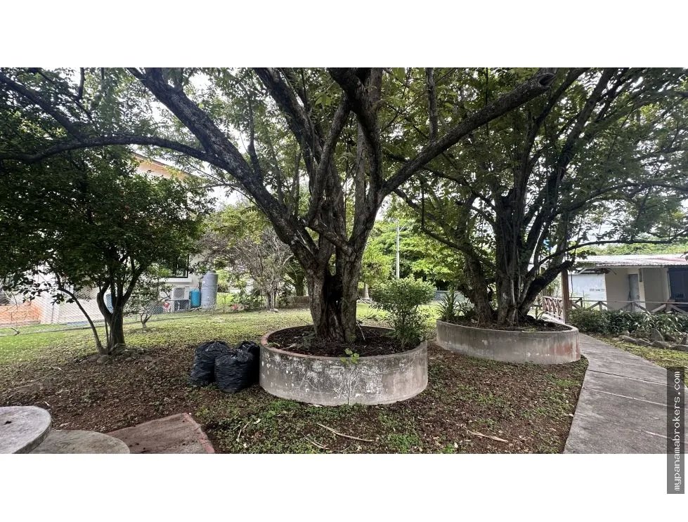 Se vende lote en costa esmeralda, san carlos
