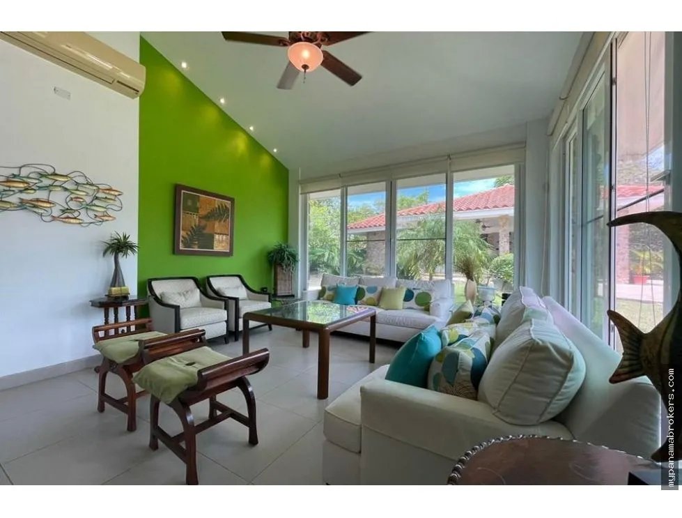 Se vende casa en punta barco village, san carlos