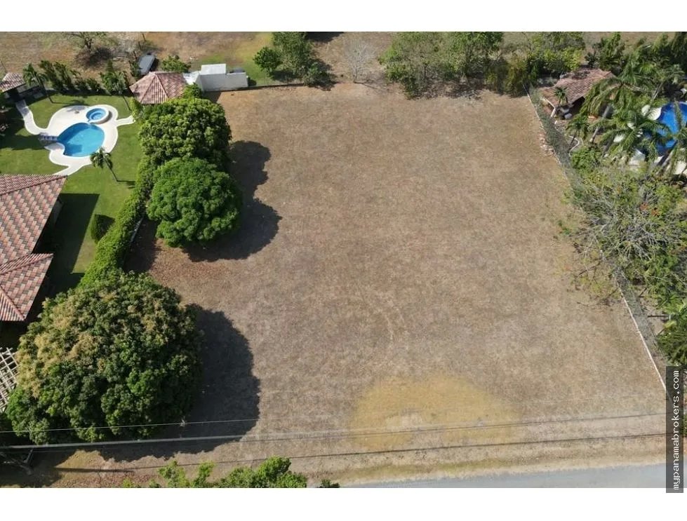 Se vende lote en club de golf, coronado, chame