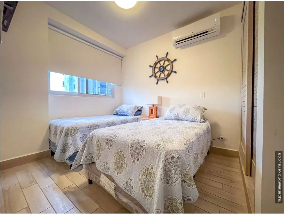 Se vende apartamento en playa caracol, chame