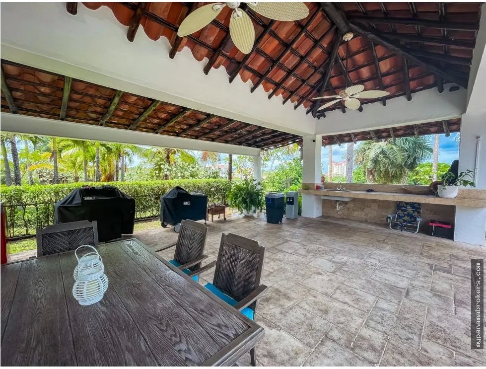 Se vende casa en vista mar, san carlos
