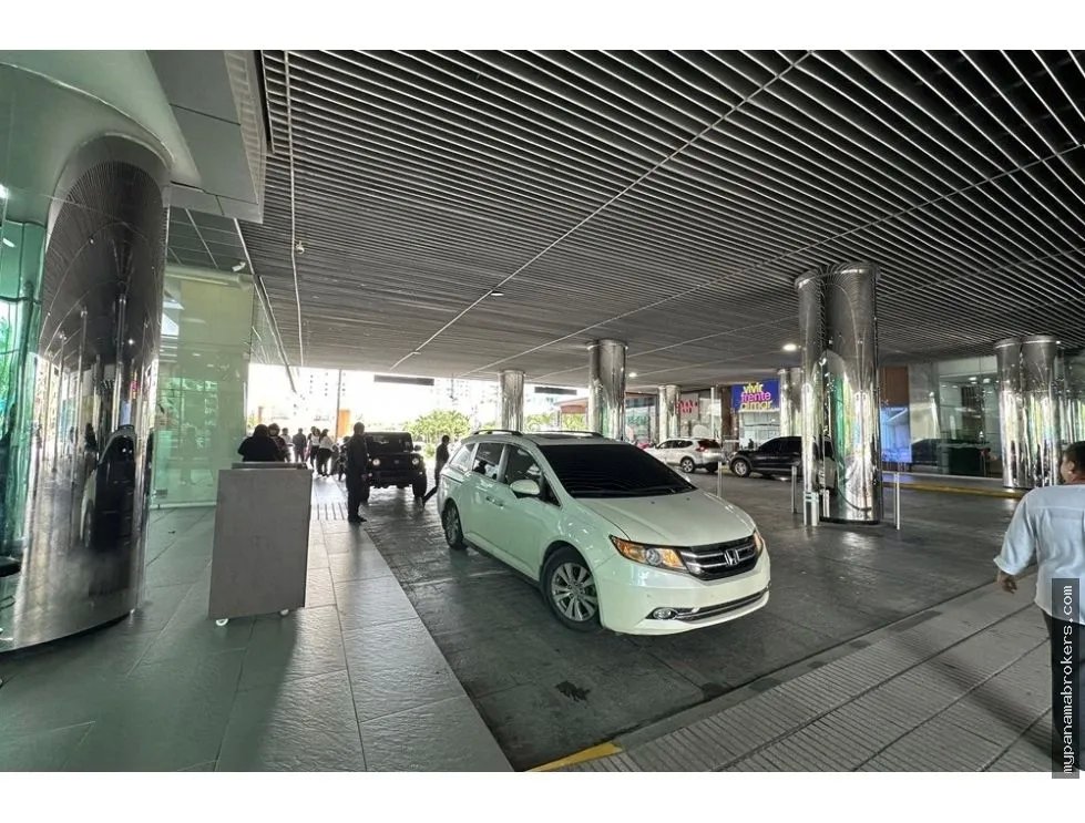 Se vende  oficina en oceania plaza, punta pacífica