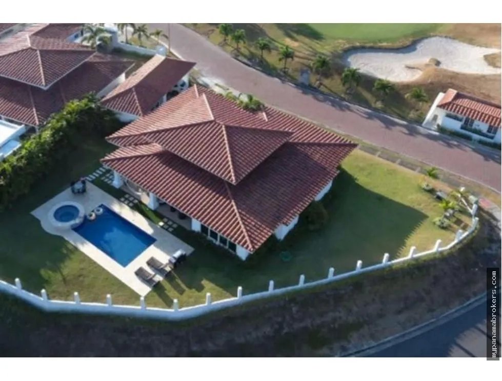 Se vende casa en vista mar, san carlos