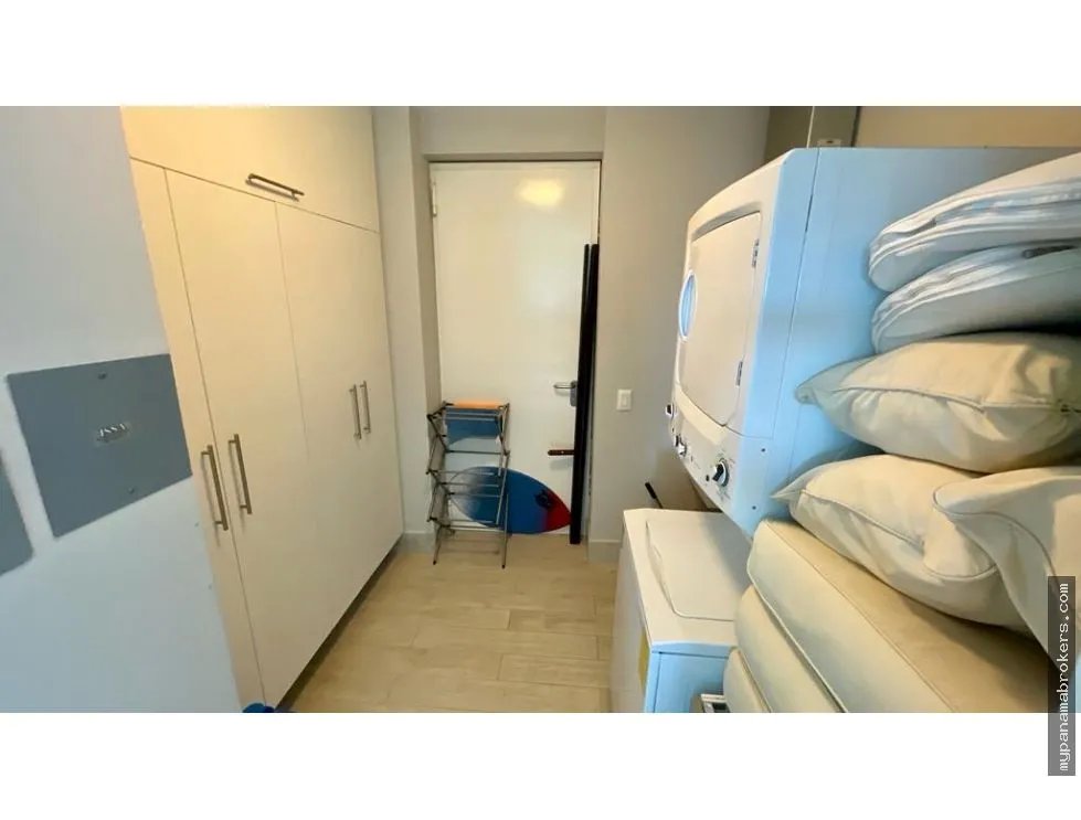 Venta de apartamento en punta barco, san carlos