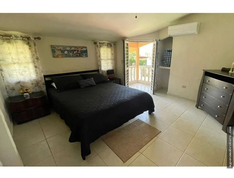 Venta de casa en playa malibú, chame