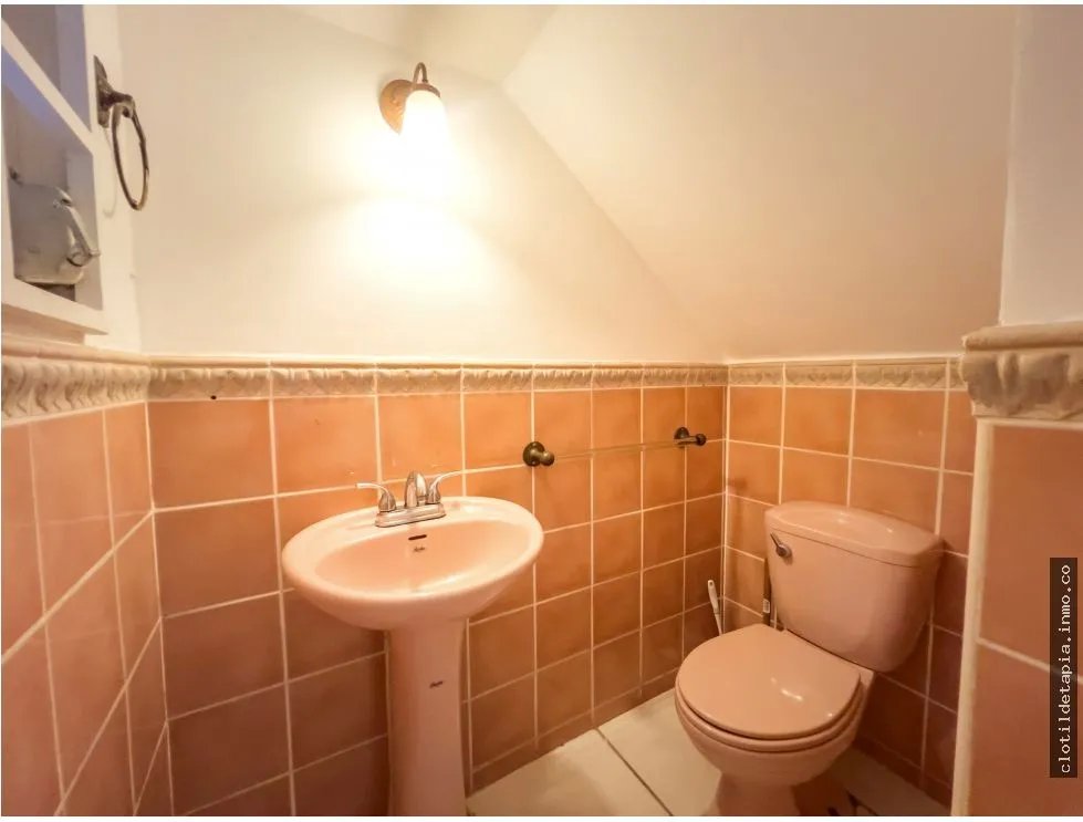 Venta de casa vacia en clayton, ancón