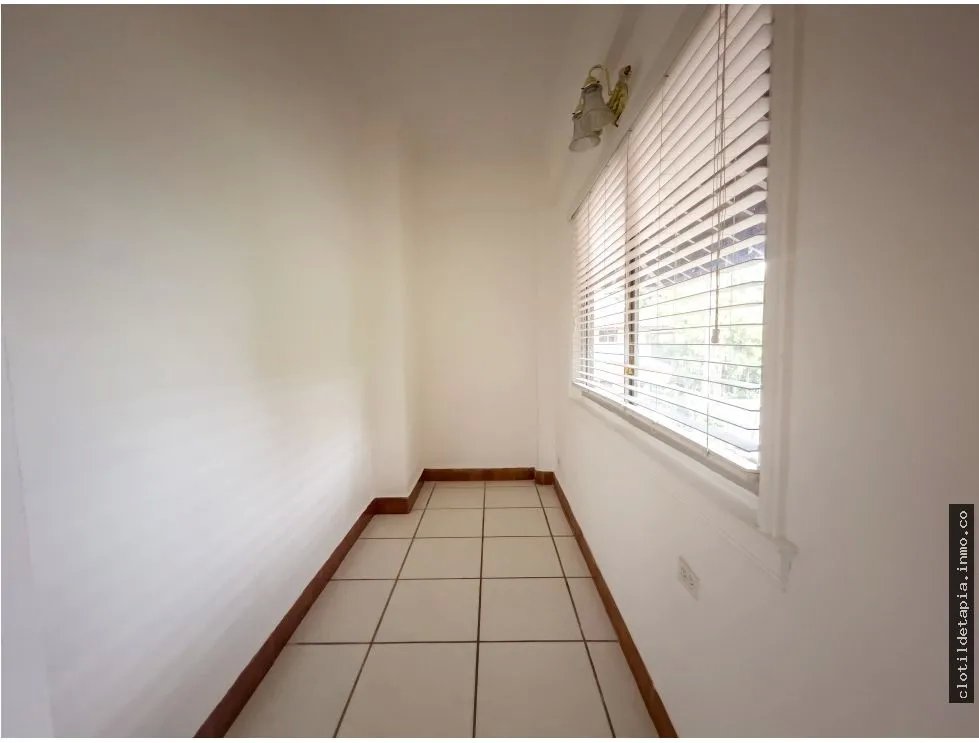 Venta de casa vacia en clayton, ancón