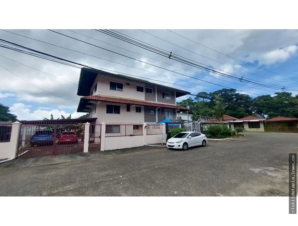 Venta de casa en el espinar, colón