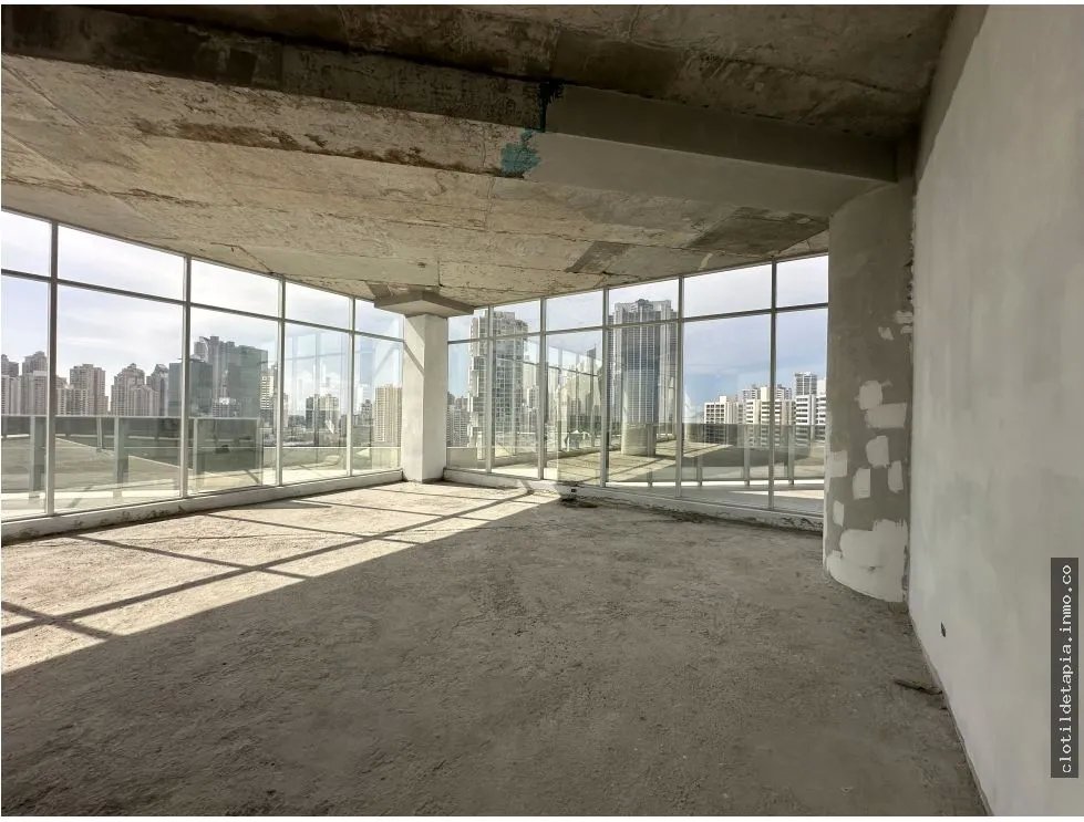 Se vende oficina en calle 50, bella vista