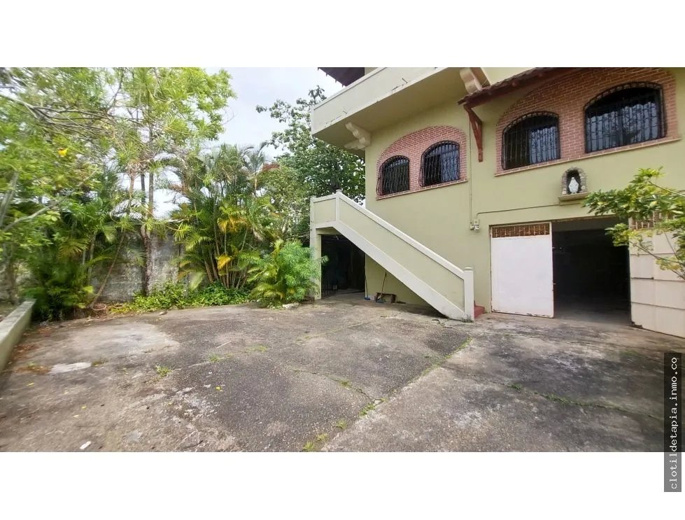 Se vende dúplex en barrio norte, colón