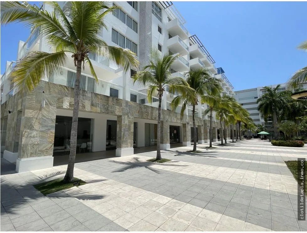 Se vende local comercial en town center, playa blanca