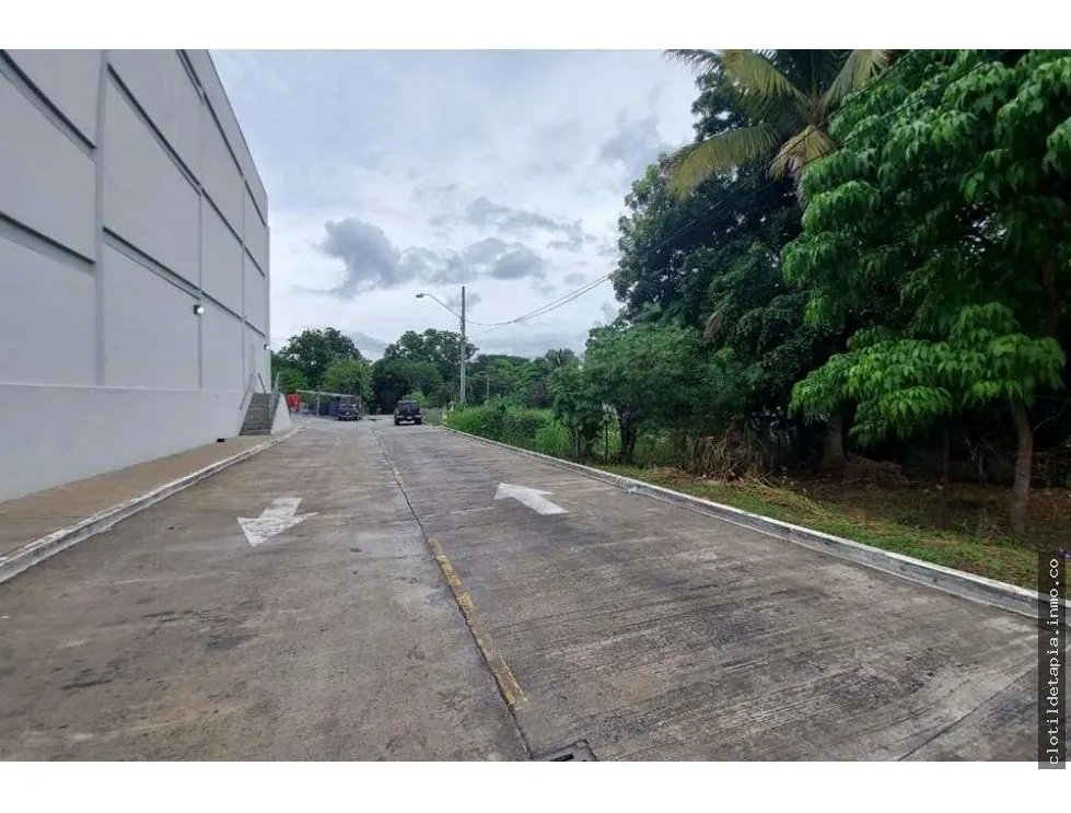 Se vende terreno comercial en penonomé, coclé