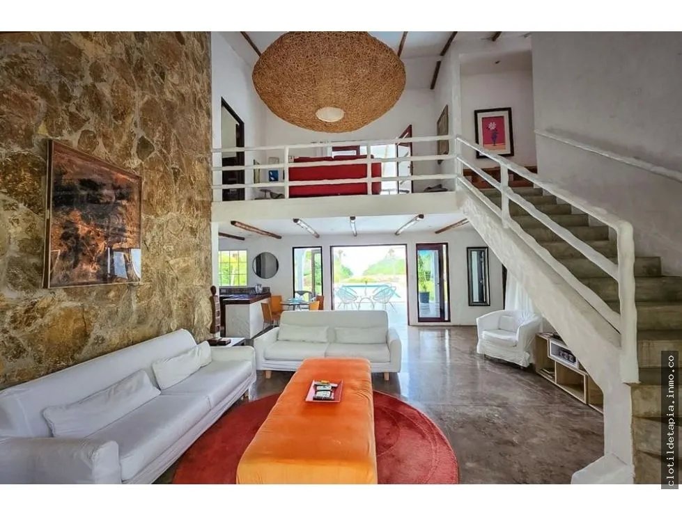 Se vende casa en ph el cortijo, costa esmeralda, san carlos