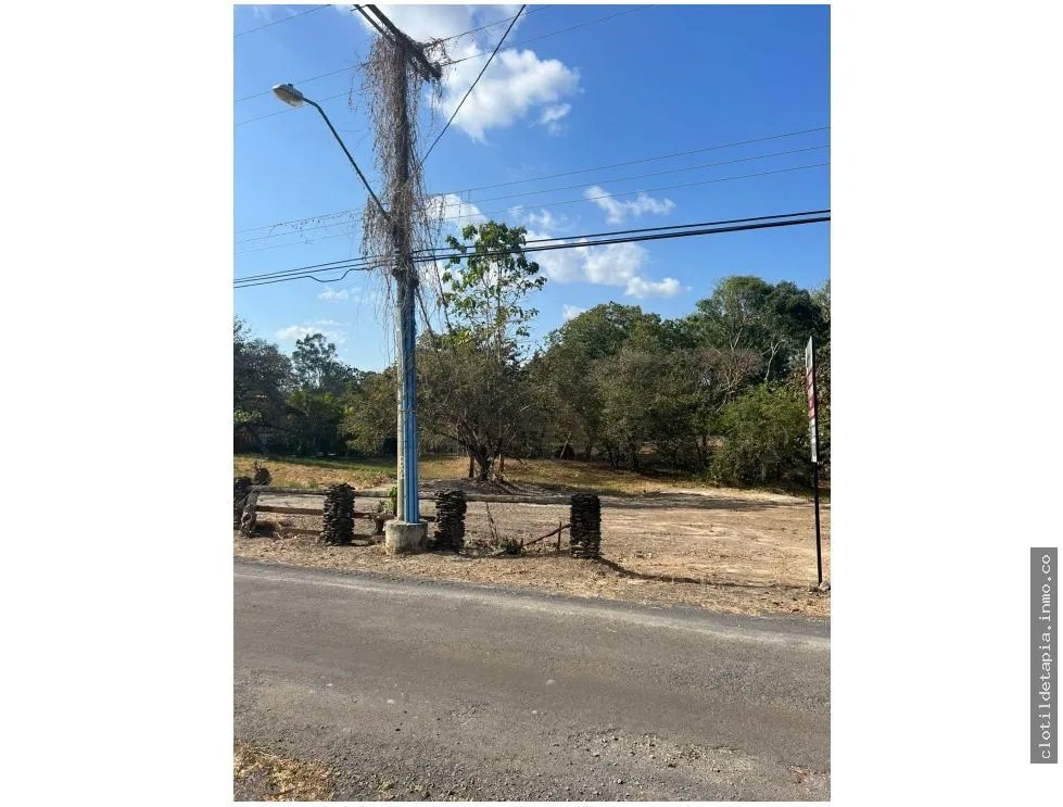 Se vende lote dentro del club de golf de coronado