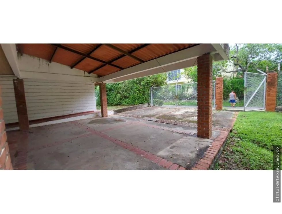 Se vende terreno frente al mar en nueva gorgona, chame