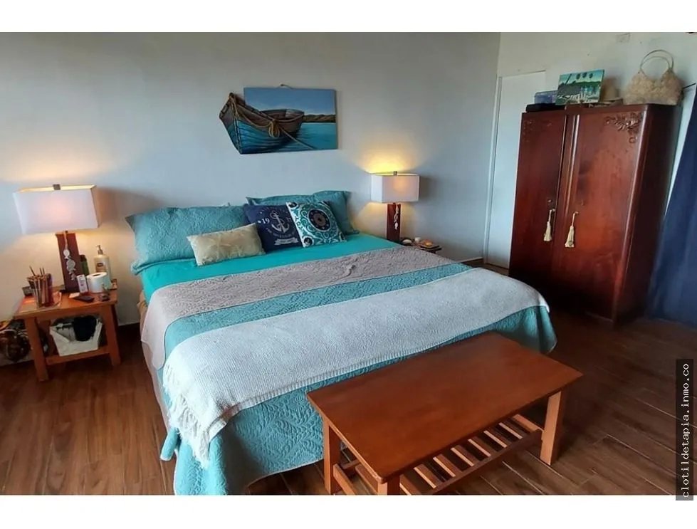 Se vende casa frente al mar, colón, viento frío