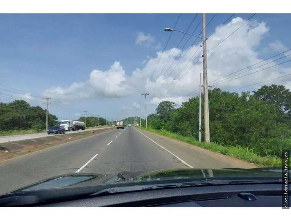 Se vende terreno comercial en pacora