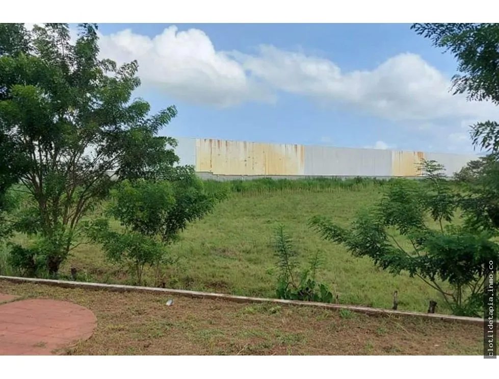 Se vende terreno comercial en pacora