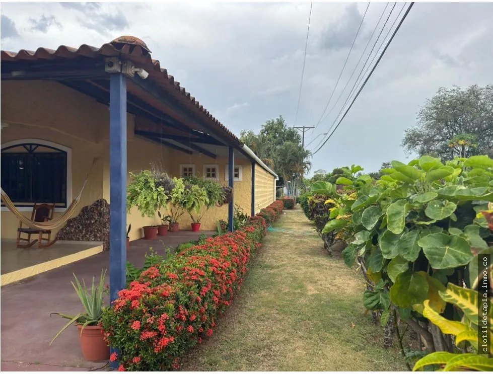 Se vende casa de playa en nueva gorgona, chame