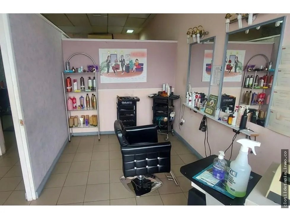 Se vende salón de belleza, condado del rey