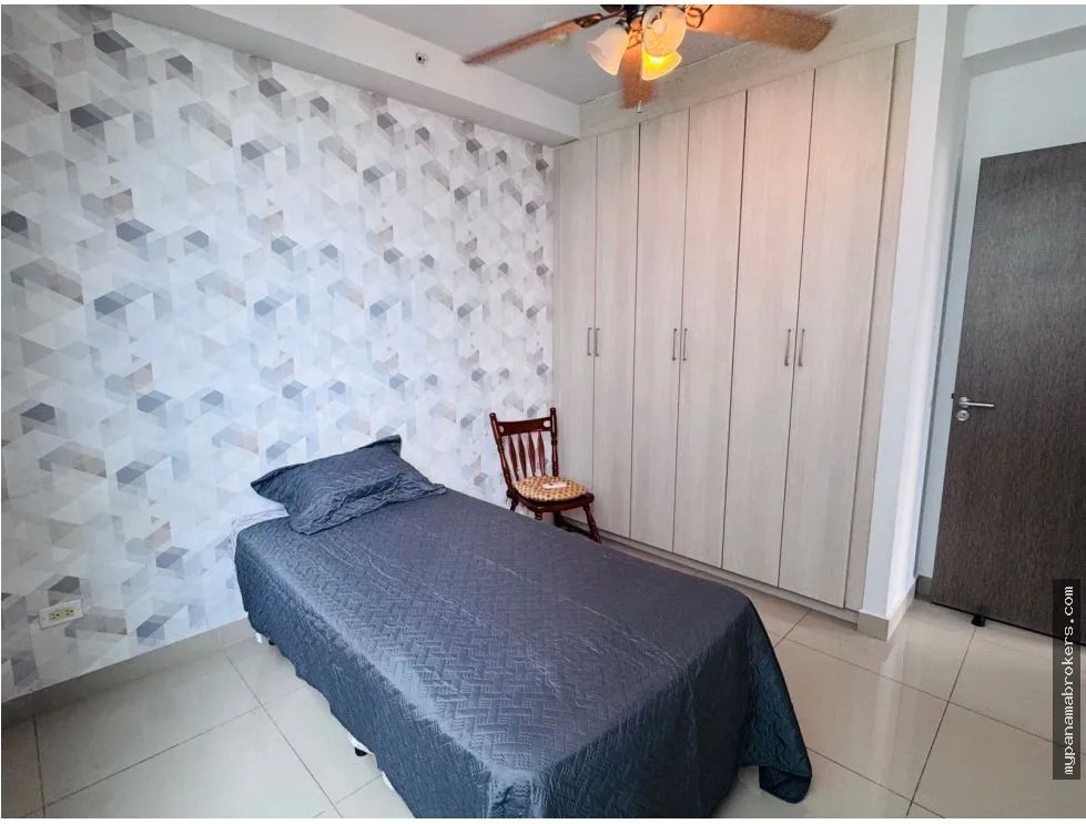 Venta de apartamento totalmente amoblado en parque lefevre