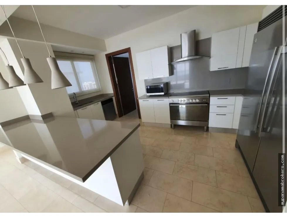 Venta de apartamento con línea blanca en santa maría, panamá