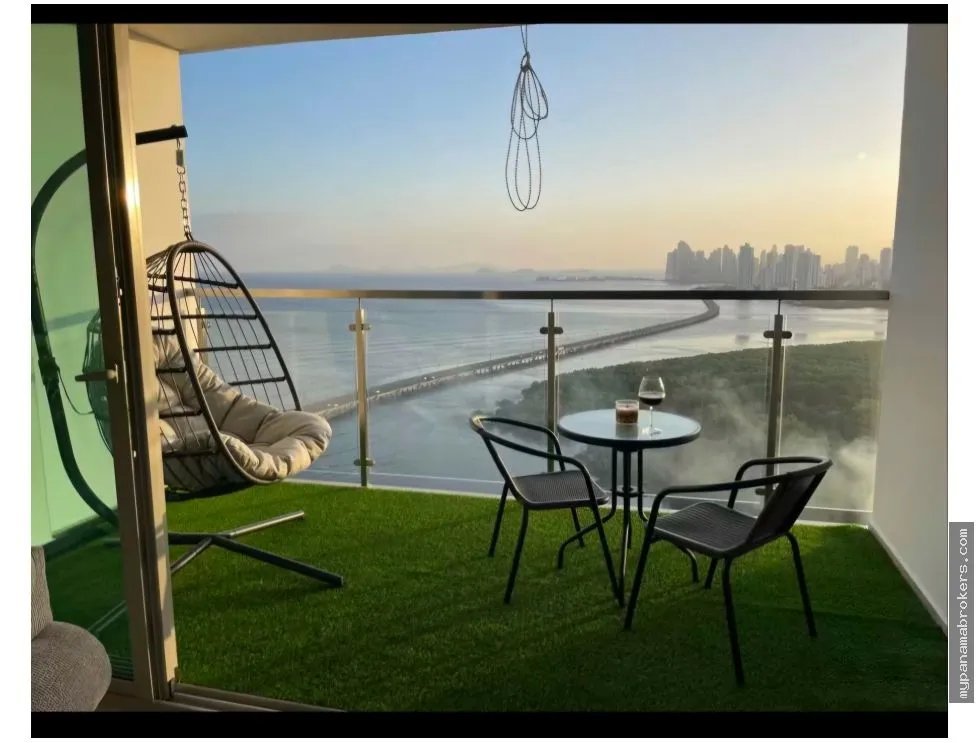 Alquiler de apartamento amoblado en costa del este, juan díaz
