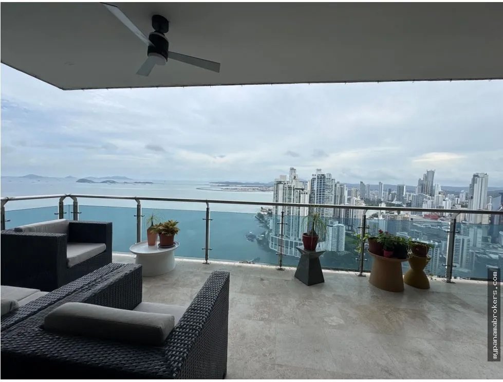 Venta o alquiler de apartamento amoblado en punta pacífica, panamá