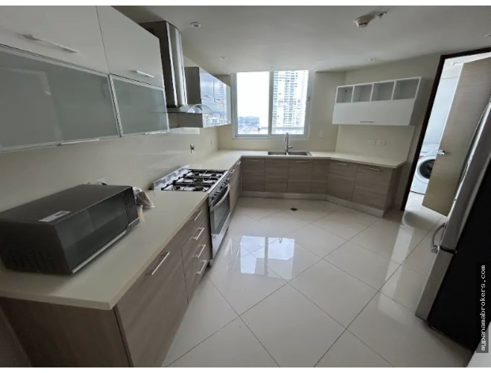 Alquiler de apartamento amoblado en ph the regent, costa del este