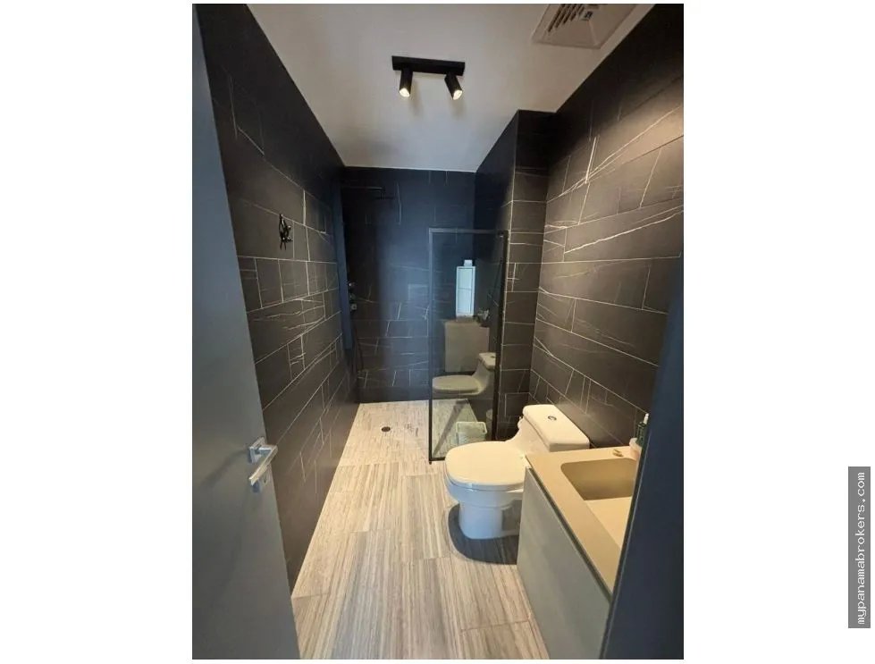 Alquiler de apartamento con linea blanca en ph nouvo, av. balboa