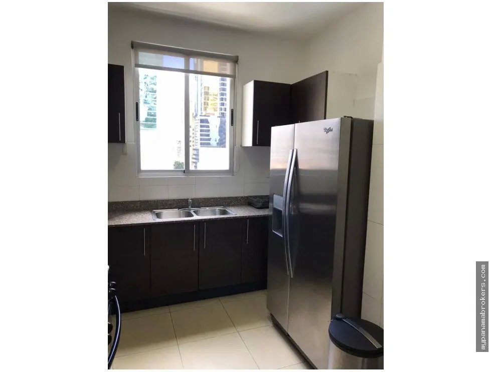 Venta de apartamento en galería uno, obarrio