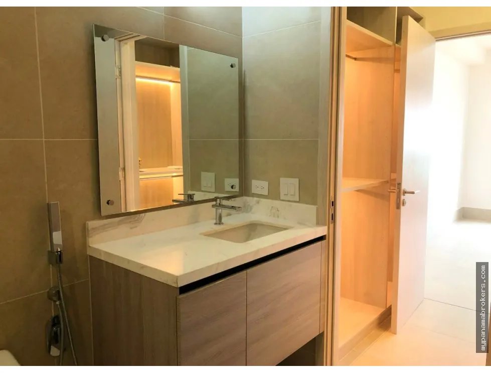 Alquiler de apartamento de 2 habitaciones en ocean house, santa maria