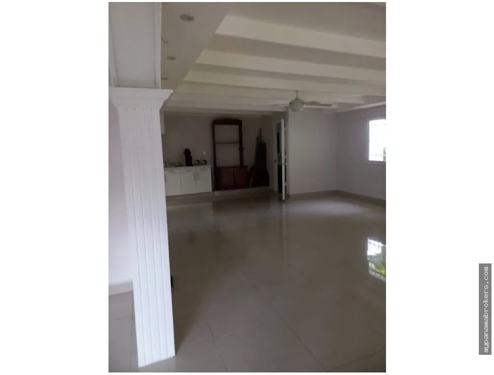 Alquiler de casa con linea blanca en la boca, ancón, panamá