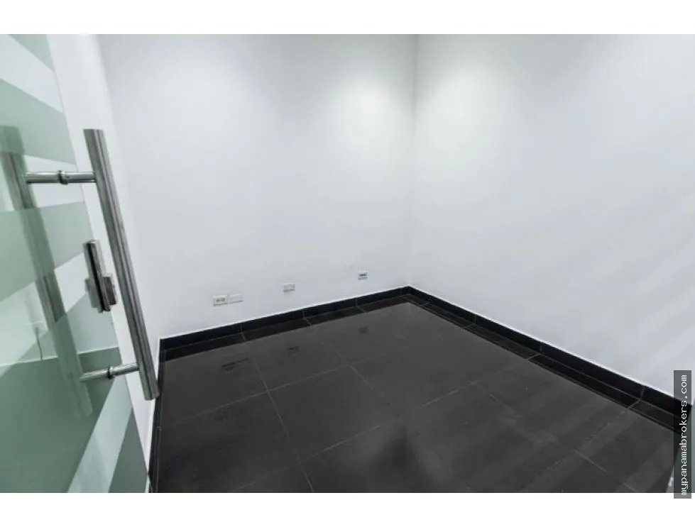 Venta de oficina amoblada en obarrio, panamá